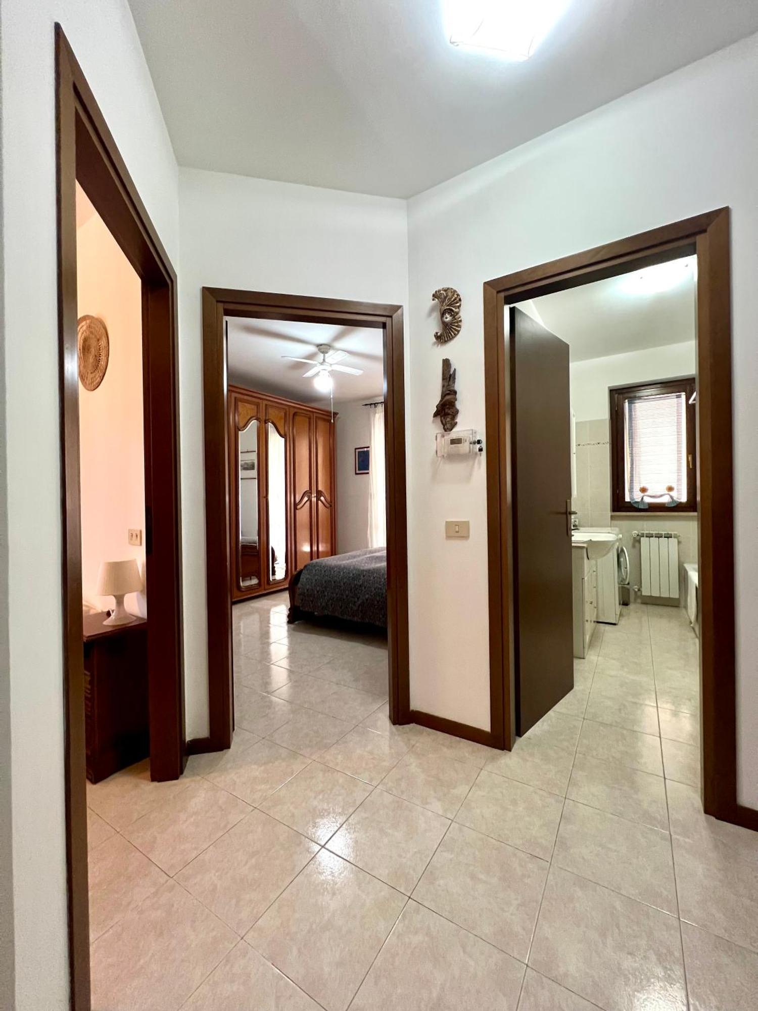 Appartamento Tra Il Borgo E Il Lago 安圭拉萨巴齐亚 外观 照片
